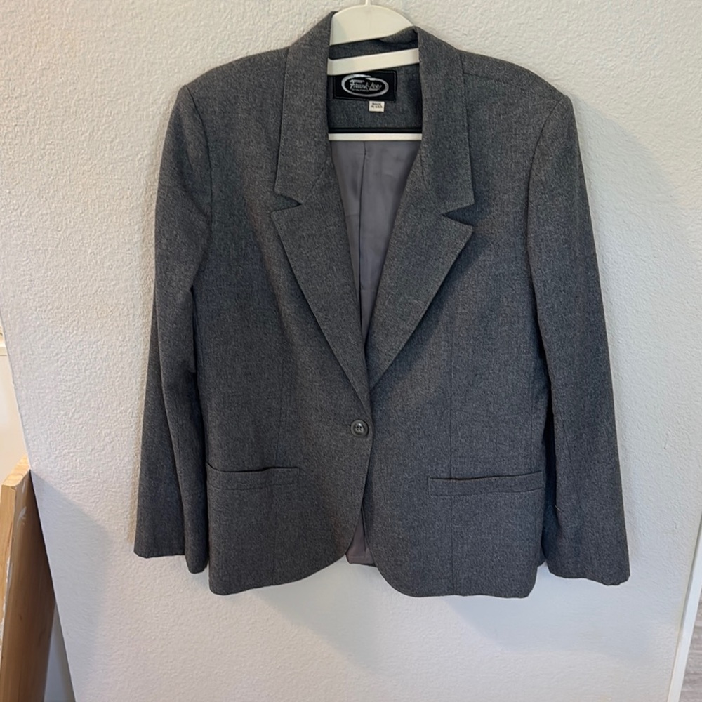 Gray Classic Blazer with Notched Lapels